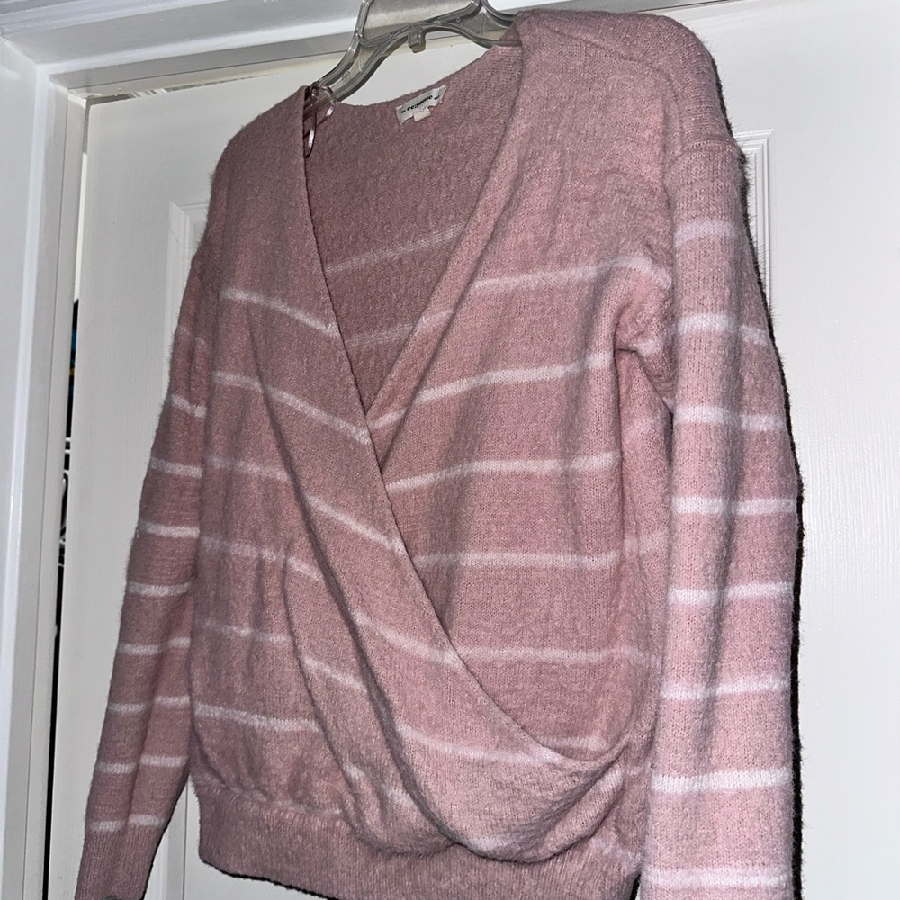 eesome Pink and White V-Neck Sweater
